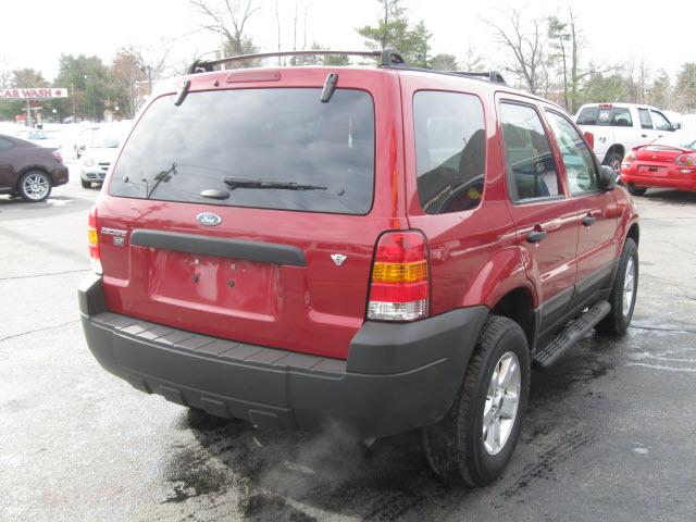 Ford Escape 2005 photo 3