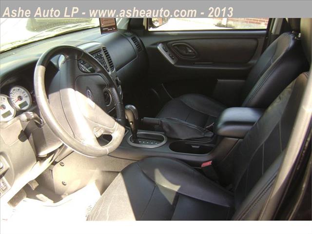 Ford Escape 2005 photo 3