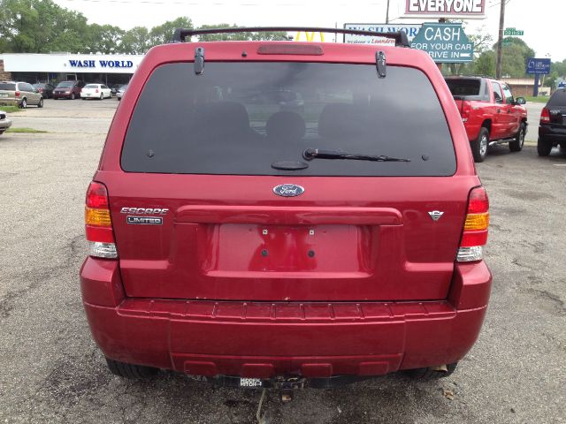 Ford Escape 2005 photo 9