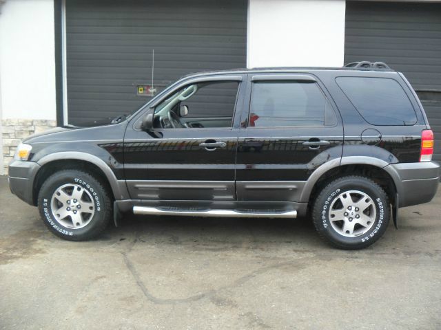 Ford Escape 2005 photo 2