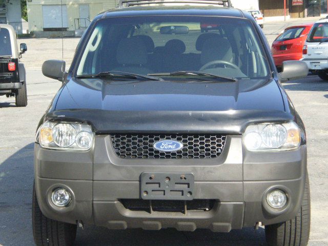 Ford Escape 2005 photo 1