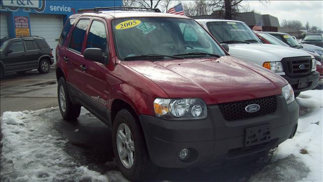 Ford Escape 2005 photo 1