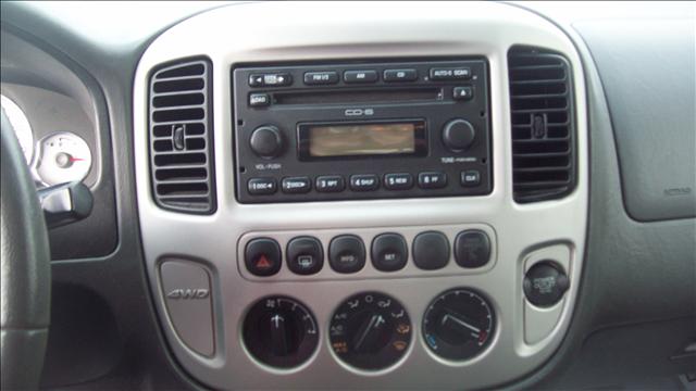 Ford Escape 2005 photo 4