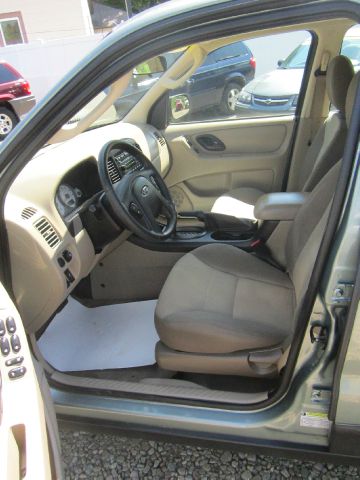 Ford Escape 2005 photo 15