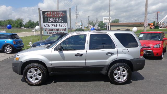 Ford Escape 2005 photo 3