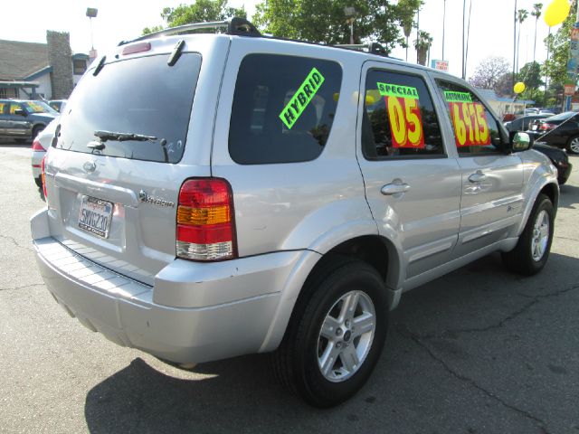 Ford Escape 2005 photo 7