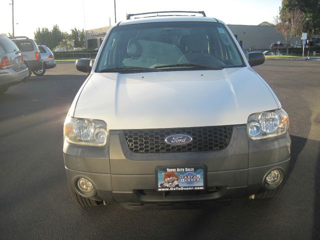 Ford Escape 2005 photo 3