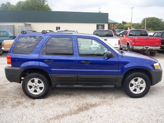 Ford Escape 2005 photo 1