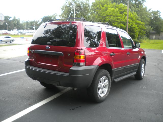 Ford Escape 2005 photo 3