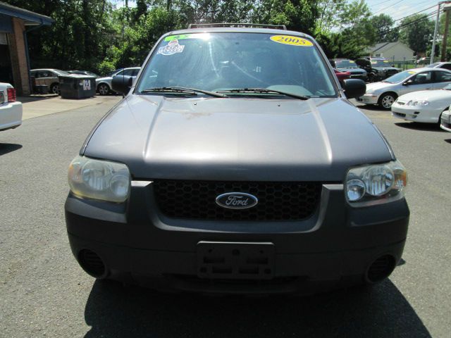 Ford Escape 2005 photo 3