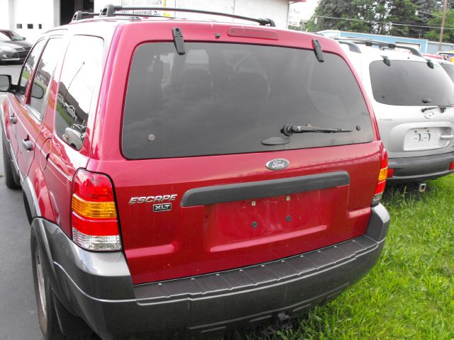 Ford Escape 2005 photo 1