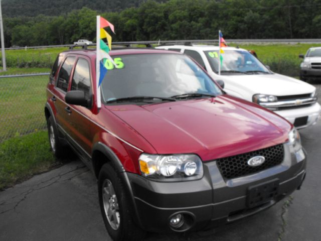 Ford Escape 2005 photo 3