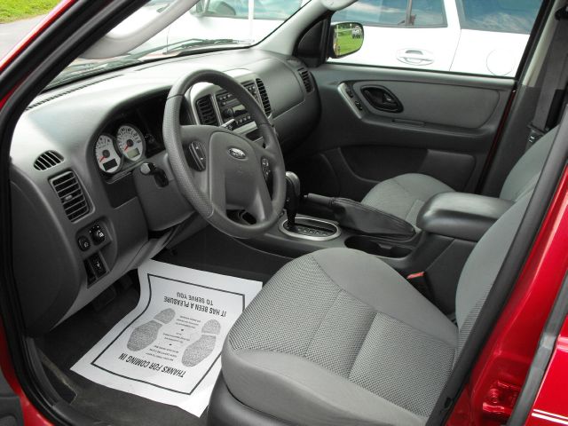 Ford Escape 2005 photo 4