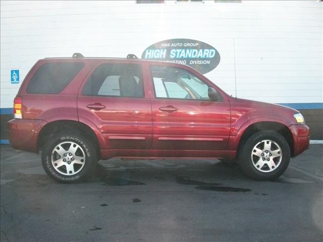 Ford Escape 2005 photo 1