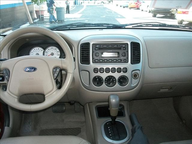 Ford Escape 2005 photo 4