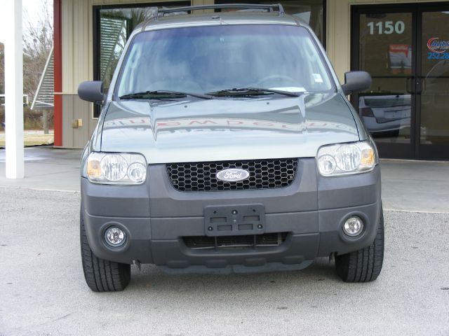 Ford Escape 2005 photo 2