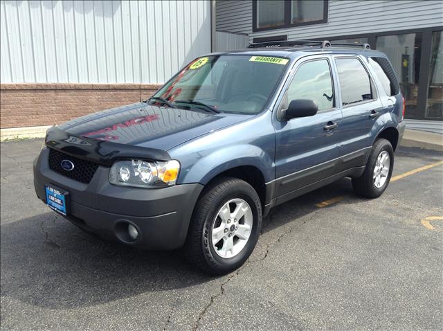 Ford Escape 2005 photo 1