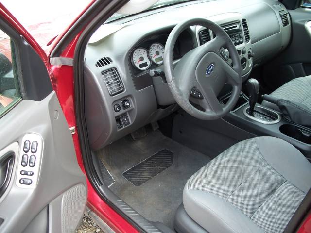 Ford Escape 2005 photo 4