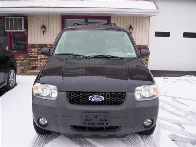 Ford Escape 2005 photo 1