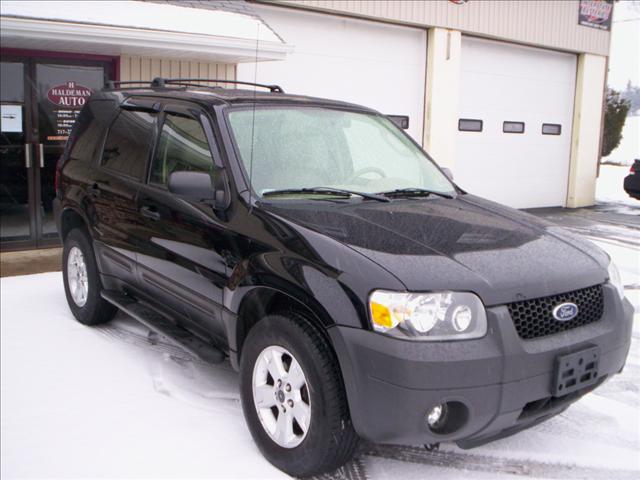 Ford Escape 2005 photo 2