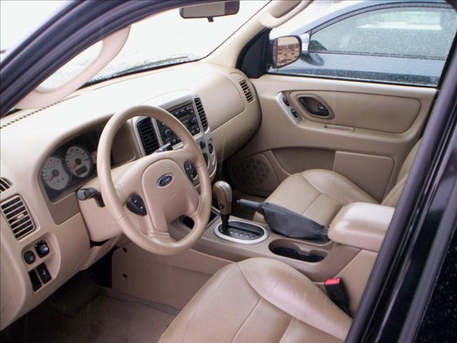 Ford Escape 2005 photo 3