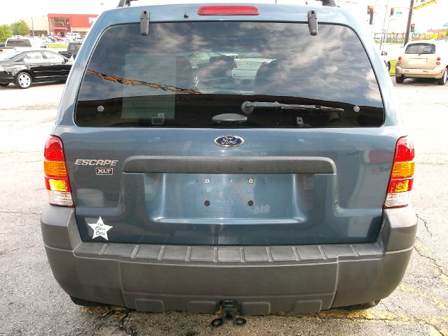 Ford Escape 2005 photo 11