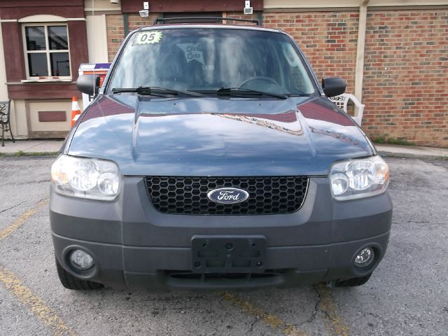 Ford Escape 2005 photo 13