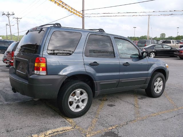 Ford Escape 2005 photo 15