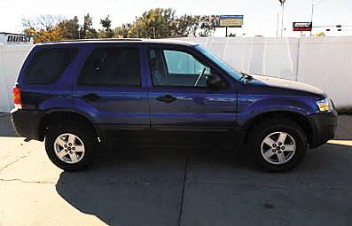 Ford Escape 2005 photo 2