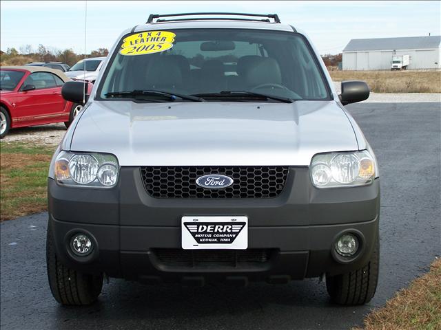 Ford Escape 2005 photo 1