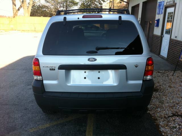 Ford Escape 2005 photo 3