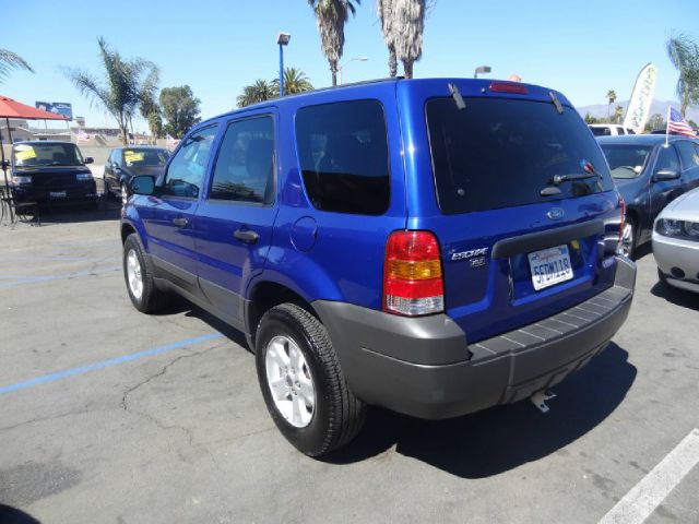 Ford Escape 2005 photo 3