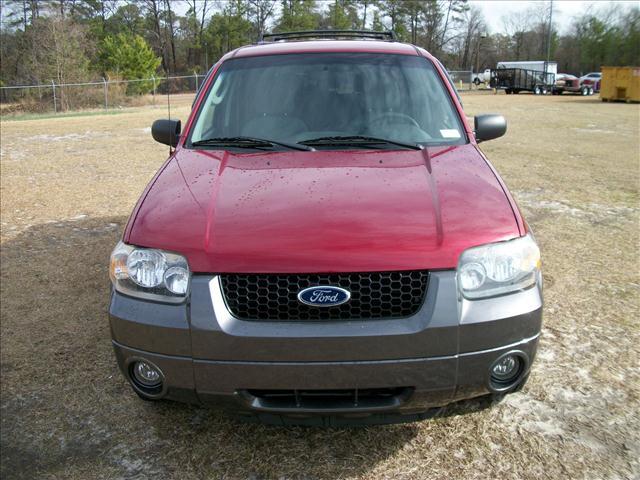 Ford Escape 2005 photo 1