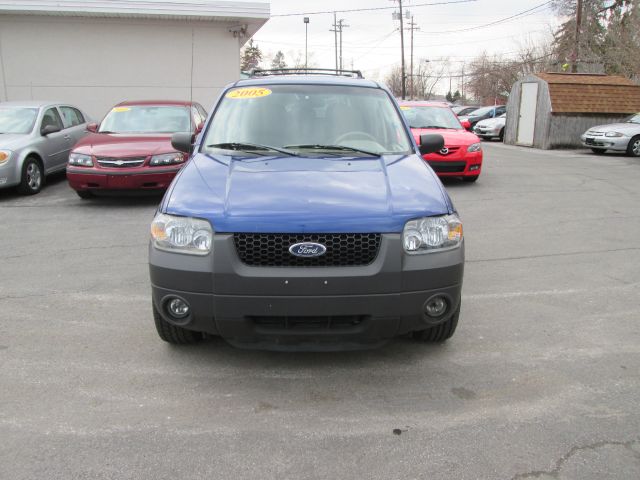 Ford Escape 2005 photo 1