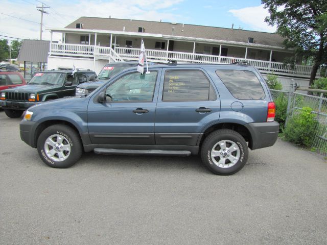 Ford Escape 2005 photo 3