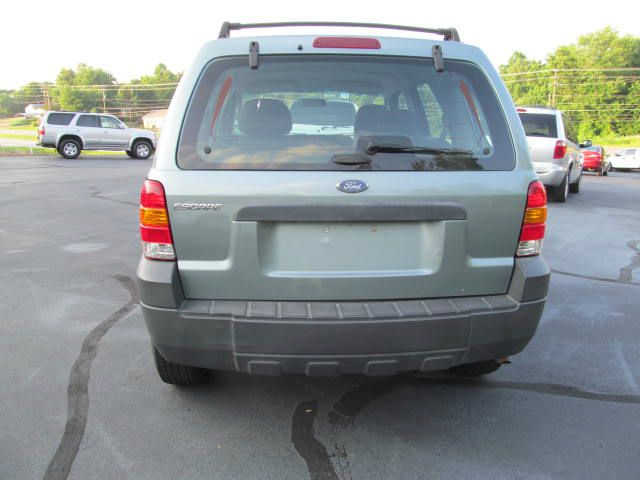 Ford Escape 2005 photo 3