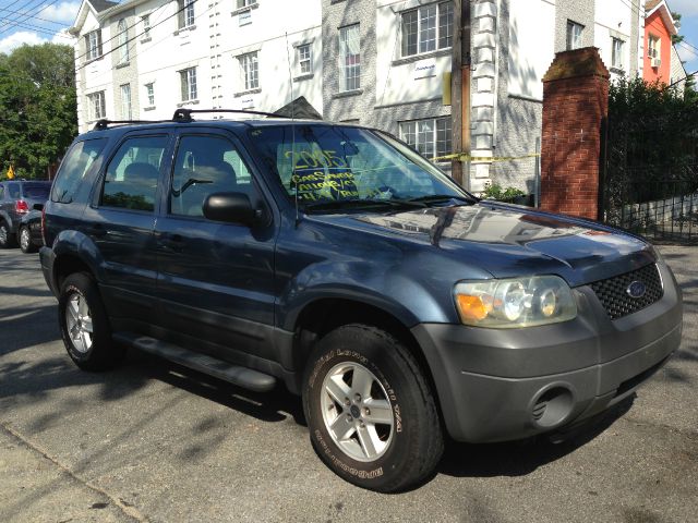 Ford Escape 2005 photo 3