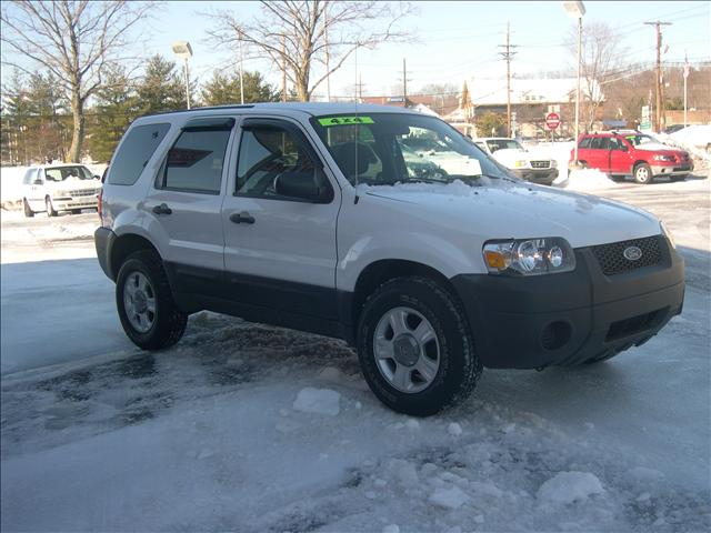 Ford Escape XLS Sport Utility