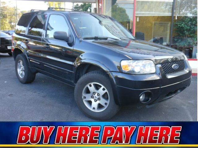 Ford Escape 2005 photo 2