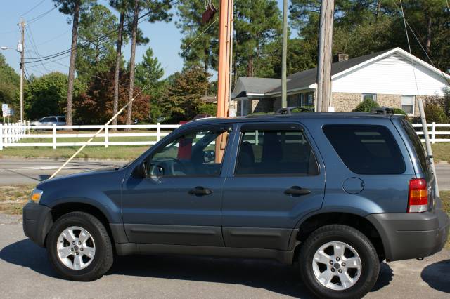 Ford Escape ESi Sport Utility