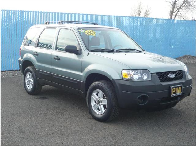 Ford Escape 2005 photo 1