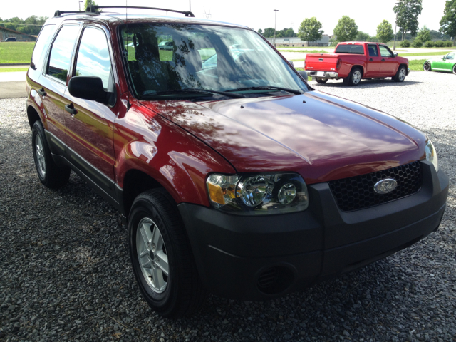 Ford Escape 2005 photo 2