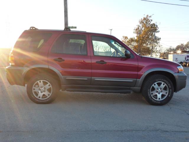 Ford Escape 2005 photo 1