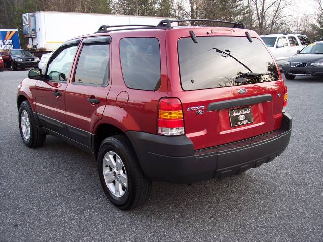 Ford Escape 2005 photo 4