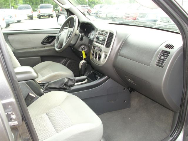 Ford Escape 2005 photo 4