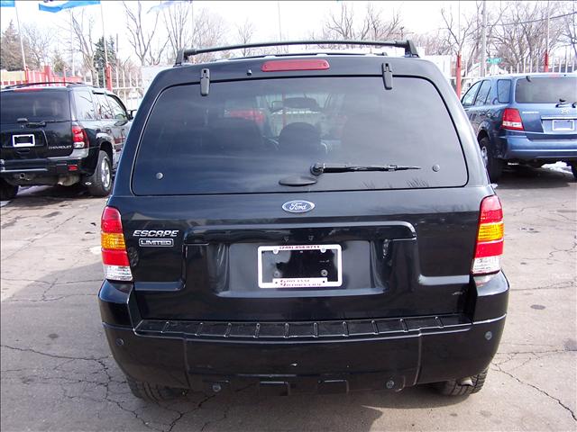 Ford Escape 2005 photo 3