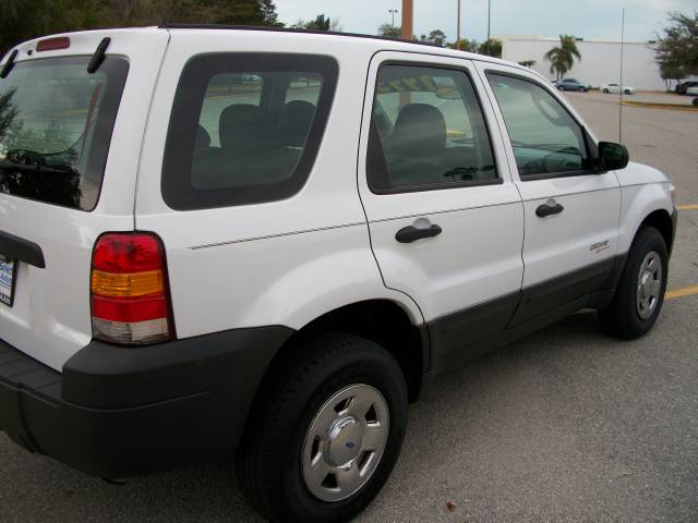 Ford Escape 2005 photo 3