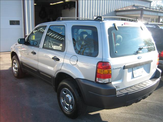 Ford Escape 2005 photo 2