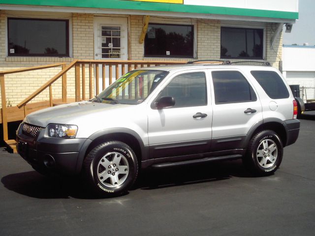 Ford Escape 2005 photo 3