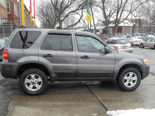 Ford Escape 2005 photo 3